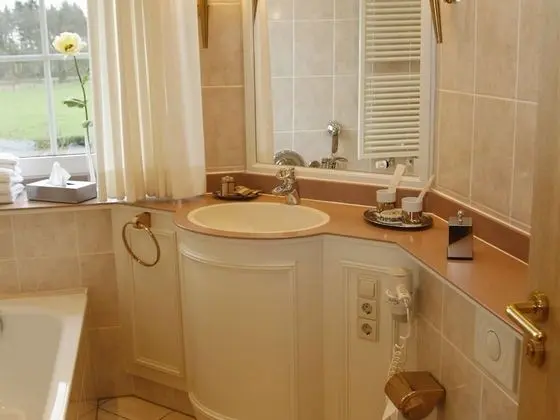 Tek Büyük Yataklı Oda, Banyolu/Duşlu (Doppel mit Dusche)