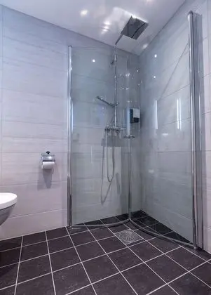Basic Tek Büyük veya İki Ayrı Yataklı Oda