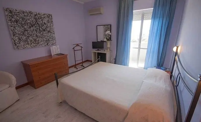 Standard Tek Büyük veya İki Ayrı Yataklı Oda