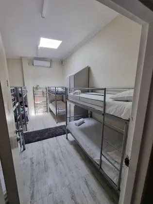 Standard Oda, Sadece erkekler için, Sigara İçilmez, Ortak Banyo (8 Dorm)