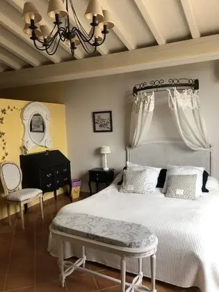 Romantic Tek Büyük Yataklı Oda
