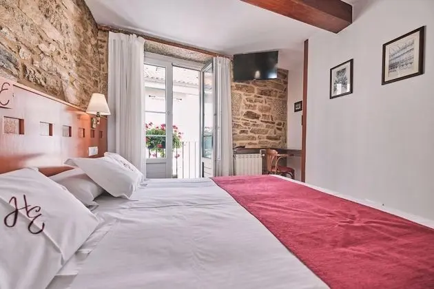 Tek Büyük veya İki Ayrı Yataklı Oda, Balkon