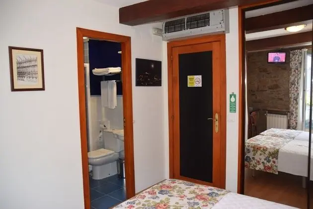 Tek Büyük veya İki Ayrı Yataklı Oda, Balkon