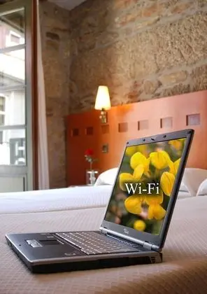 Tek Büyük veya İki Ayrı Yataklı Oda, Balkon