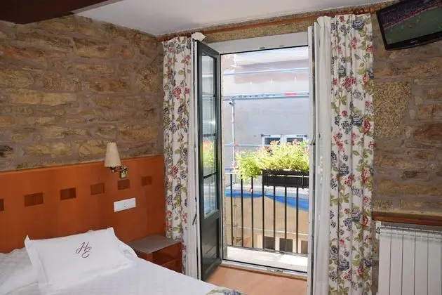 Tek Büyük veya İki Ayrı Yataklı Oda, Balkon