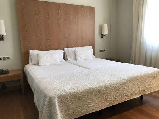 Tek Büyük veya İki Ayrı Yataklı Oda