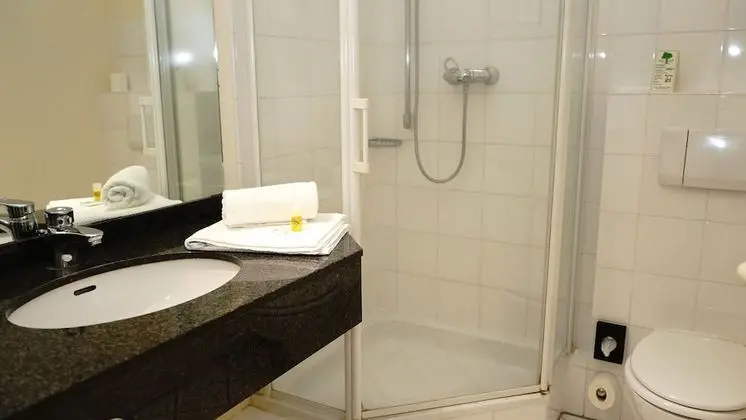 Standard Tek Büyük Yataklı Oda (with extra bed)