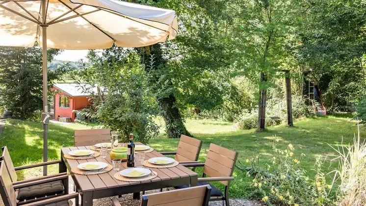 Family Daire, Birden Çok Yatak, Sigara İçilmez, Bahçe Manzaralı