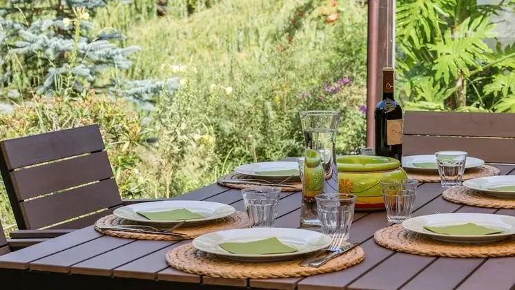 Family Daire, Birden Çok Yatak, Sigara İçilmez, Bahçe Manzaralı