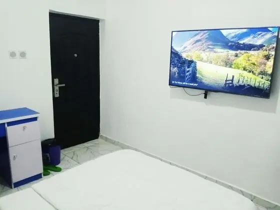 Comfort Tek Büyük Yataklı Oda