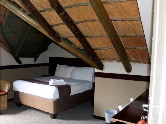 Tek Büyük Yataklı Oda, Balkon (Farm View)