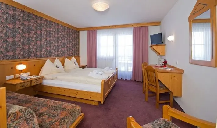 Standard Tek Büyük Yataklı Oda