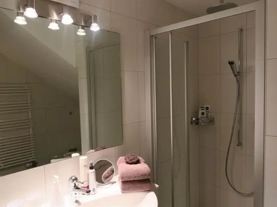 Ev
