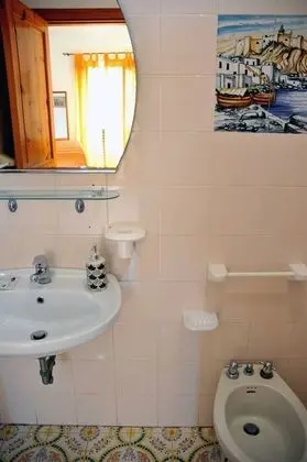 Comfort Tek Büyük veya İki Ayrı Yataklı Oda