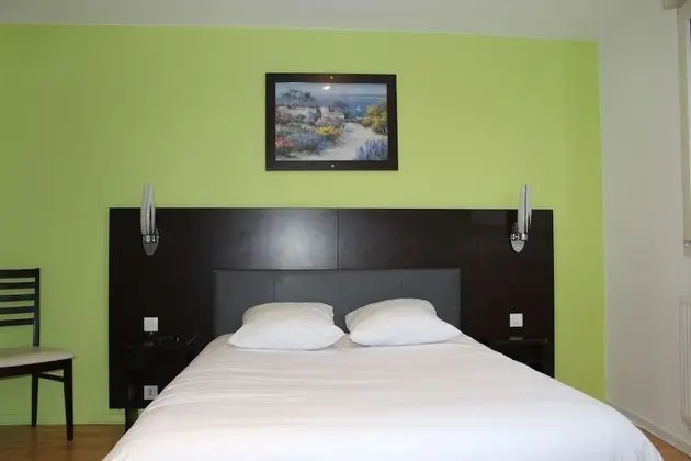 Üç Kişilik Oda, Birden Çok Yatak