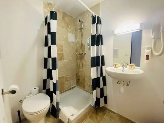 Standard Oda, 1 Çift Kişilik Yatak