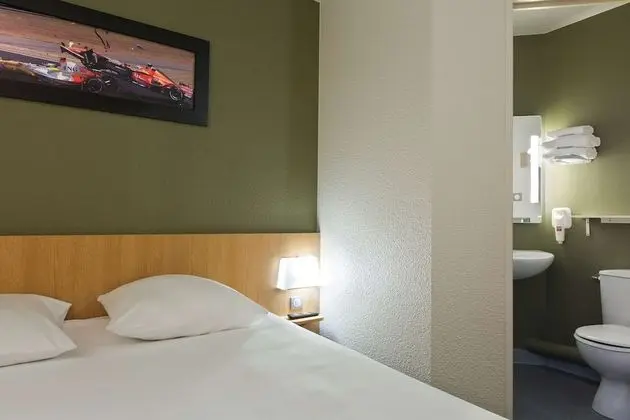 Standard Oda, 1 Çift Kişilik Yatak