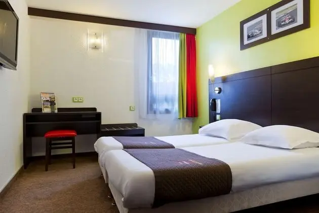 Standard Oda, 1 Çift Kişilik Yatak