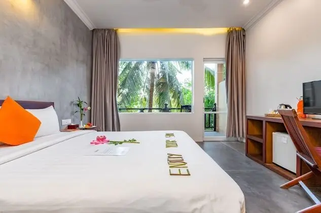 Deluxe Tek Büyük Yataklı Oda, Balkon