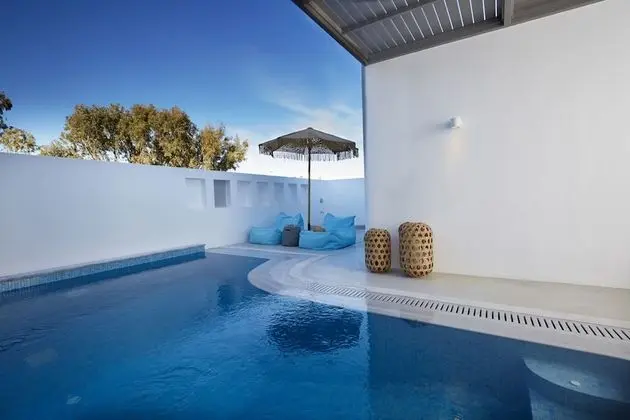 Traditional Villa with heated pool