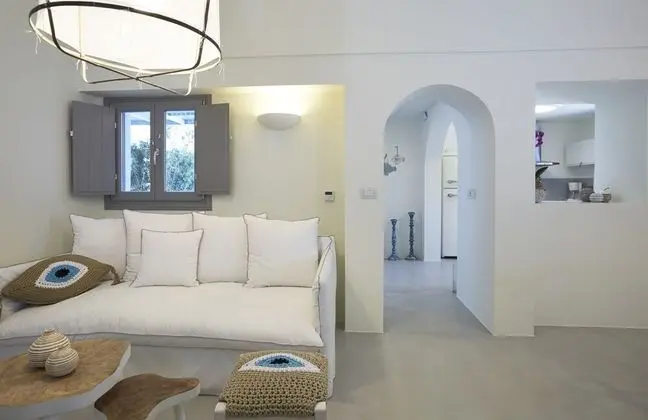 Traditional Villa with heated pool