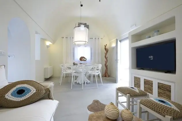Traditional Villa with heated pool