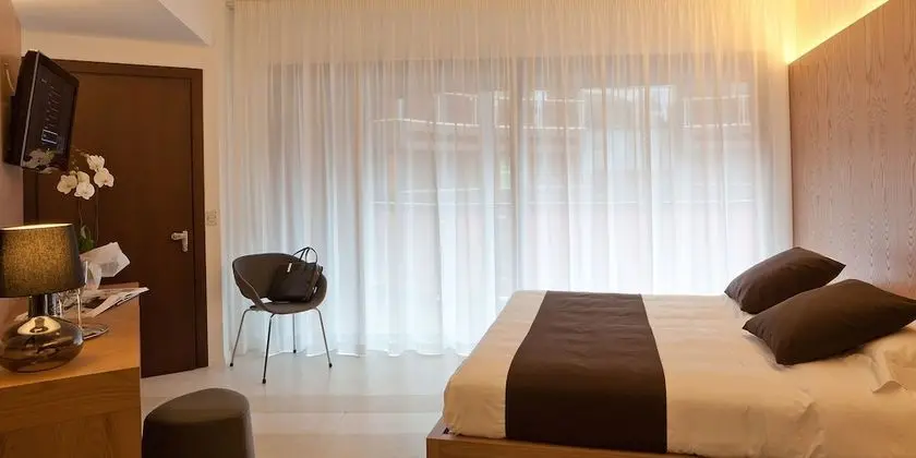 Standard Tek Büyük veya İki Ayrı Yataklı Oda