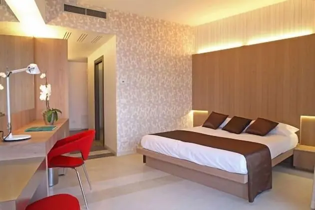 Standard Tek Büyük veya İki Ayrı Yataklı Oda