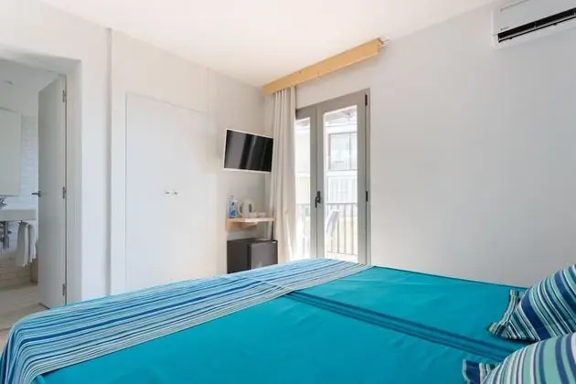 Standard Oda, 1 Çift Kişilik Yatak, Balkon, Kısmi Deniz Manzarası