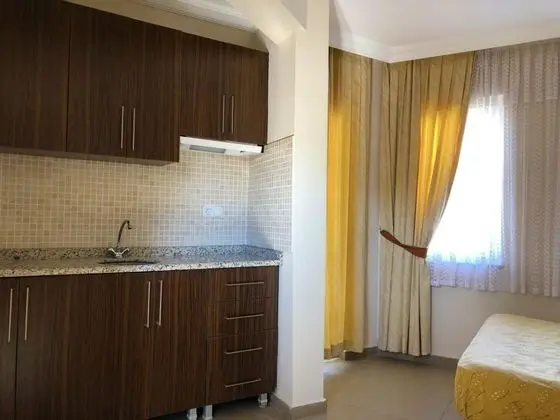 Aile Odası, Bahçe Manzaralı, Balkonlu