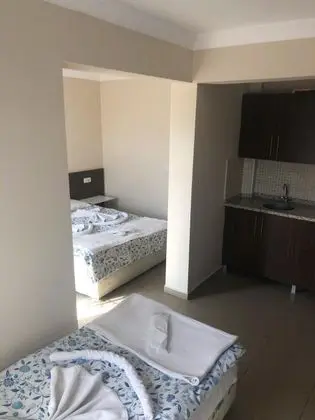 Üç Kişilik Oda, Bahçe Manzaralı, Balkonlu
