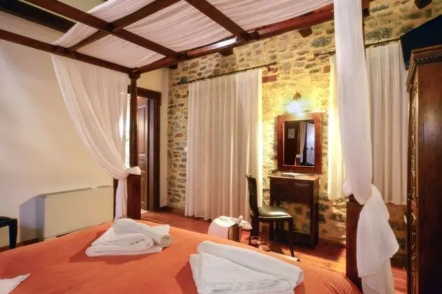Deluxe Tek Büyük Yataklı Oda, Şömine