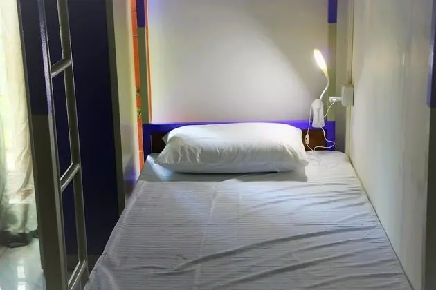 Ortak Ranzalı Oda, Karma Ranzalı Oda