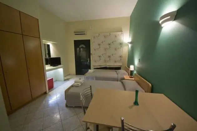 Üç Kişilik Oda, Bahçe Manzaralı
