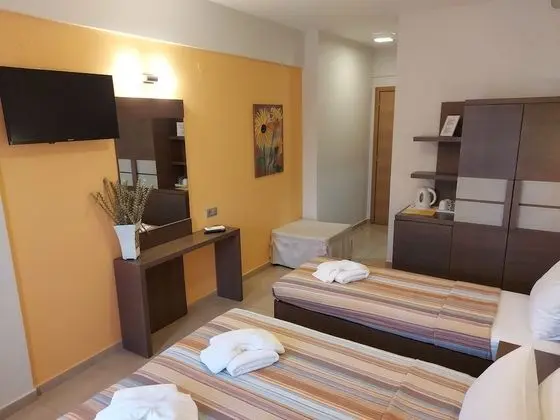 Üç Kişilik Oda
