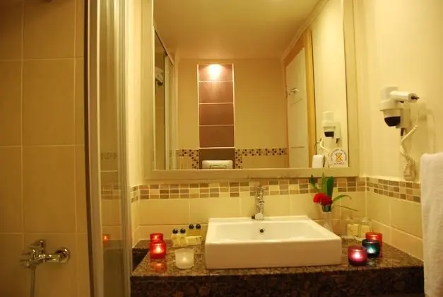 https://imagessl.etstur.com/files/images/hotelImages/TR/50682/l/banyo.jpg