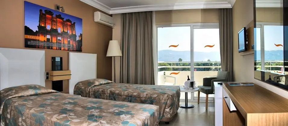 https://imagessl.etstur.com/files/images/hotelImages/TR/50682/l/standart_room.jpg