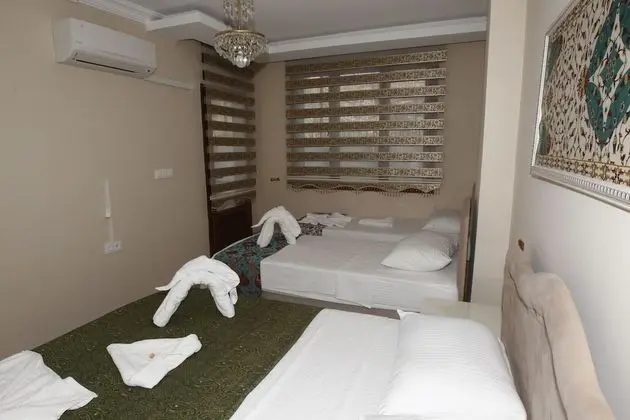 Deluxe Dört Kişilik Oda, Balkon, Bahçe Manzaralı