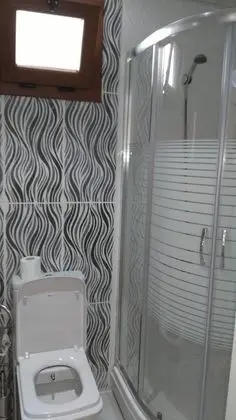 Deluxe Üç Kişilik Oda, Özel Banyo, Avlu Manzaralı