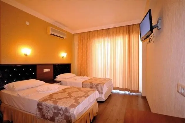 Aile Odası, Şehir Manzaralı