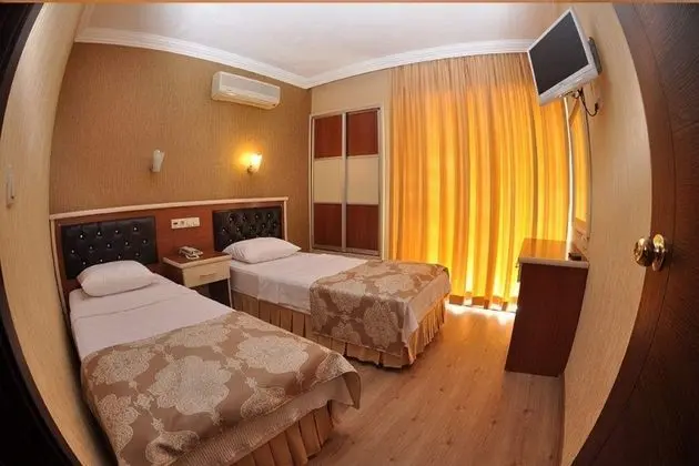 Aile Odası, Şehir Manzaralı