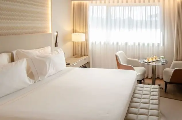 Deluxe Tek Büyük veya İki Ayrı Yataklı Oda