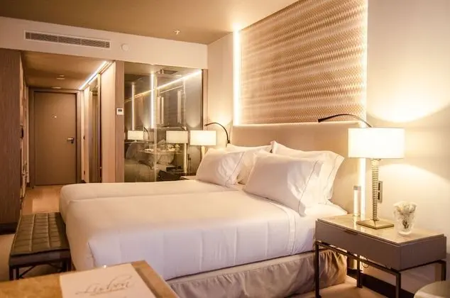 Premium Tek Büyük veya İki Ayrı Yataklı Oda