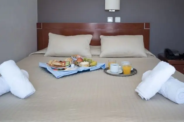 Tek Büyük veya İki Ayrı Yataklı Oda