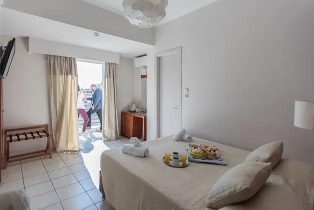 Tek Büyük veya İki Ayrı Yataklı Oda