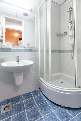 Standard Tek Büyük veya İki Ayrı Yataklı Oda