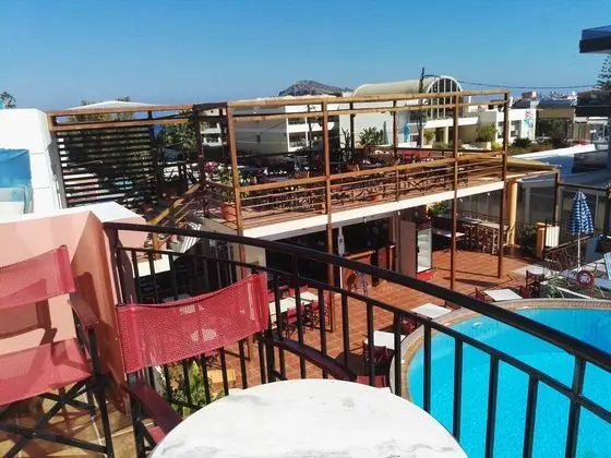 Aile Odası Superior Pool View