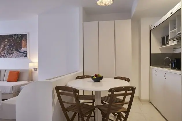 Apart Daire, Kısmi Deniz Manzaralı