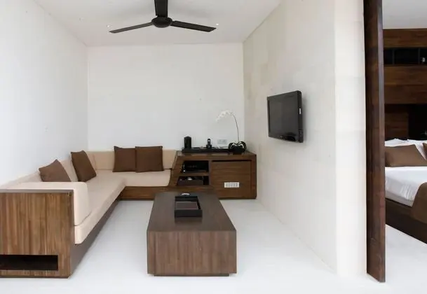 Villa (Pool Villa)