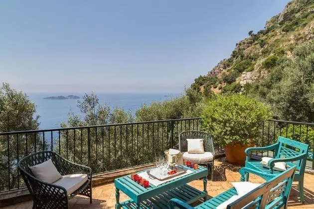 Villa, Sigara İçilebilir